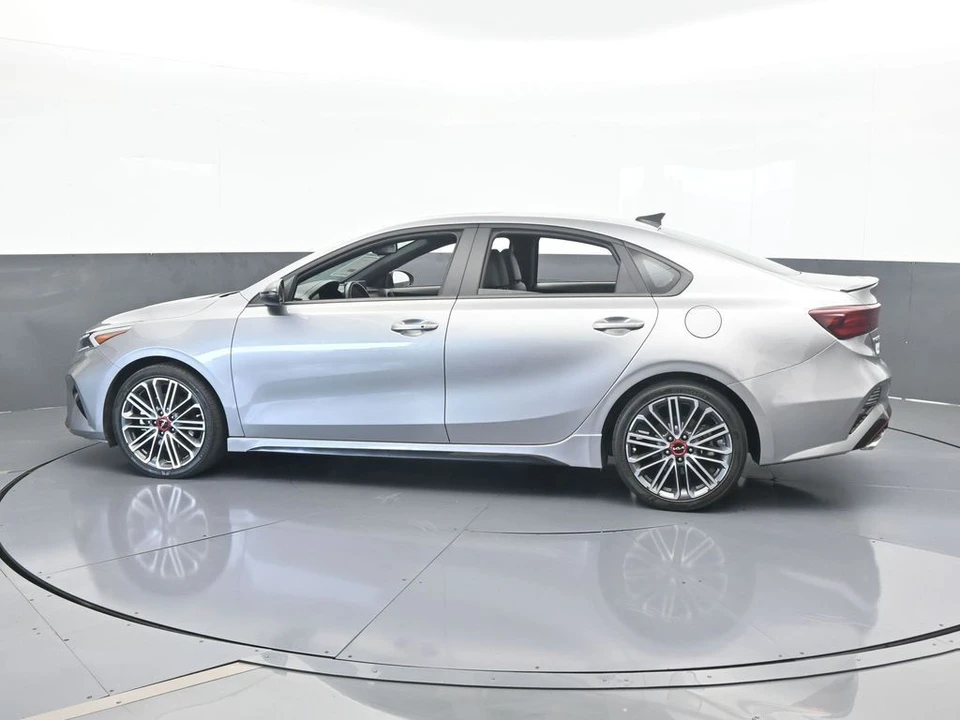 2024 Kia Forte - Image 3 of 12