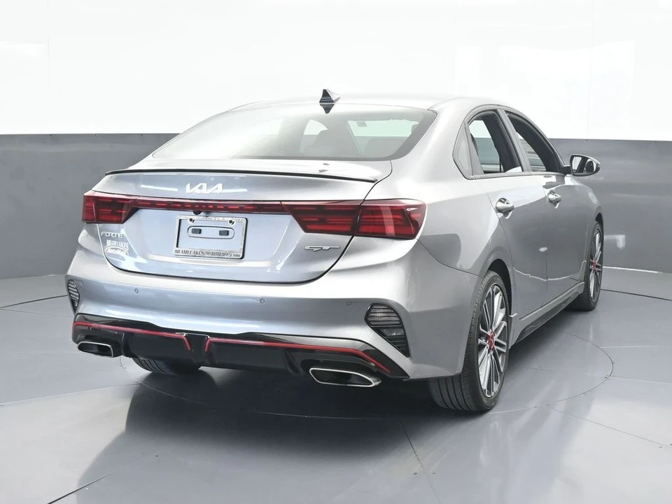2024 Kia Forte - Image 5 of 12