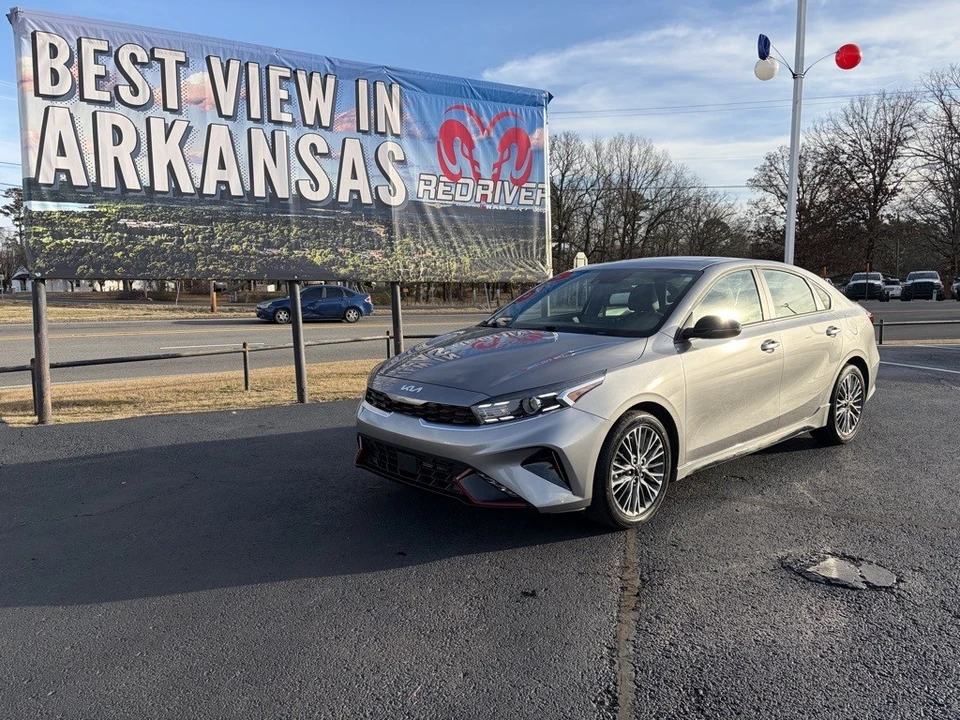 2024 Kia Forte - Image 2 of 12