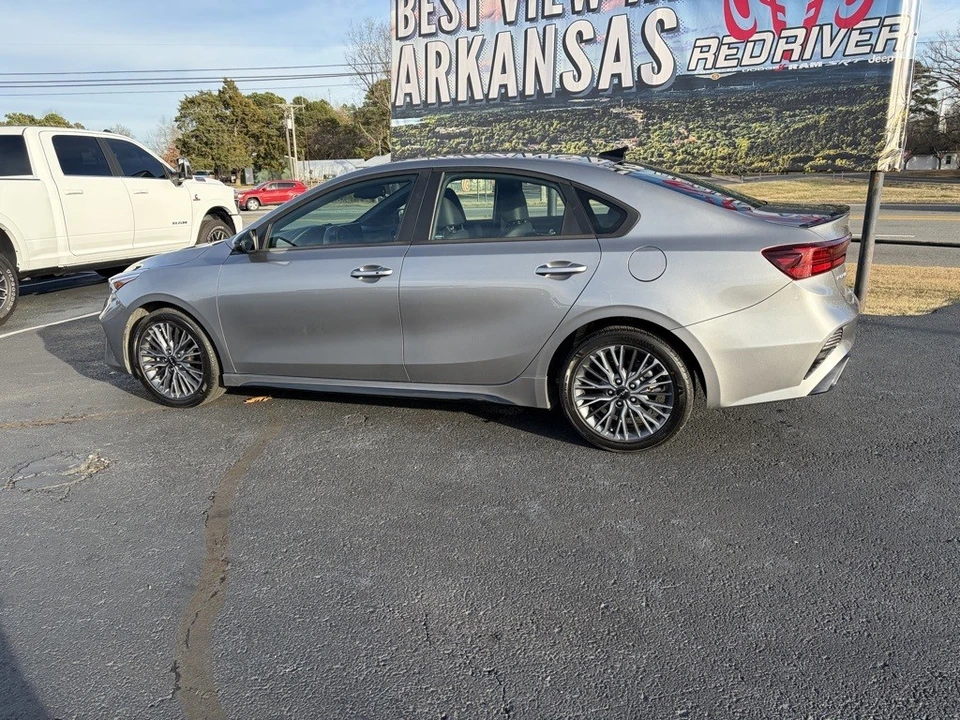 2024 Kia Forte - Image 8 of 12