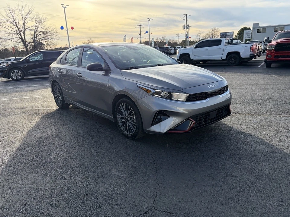 2024 Kia Forte - Image 4 of 12