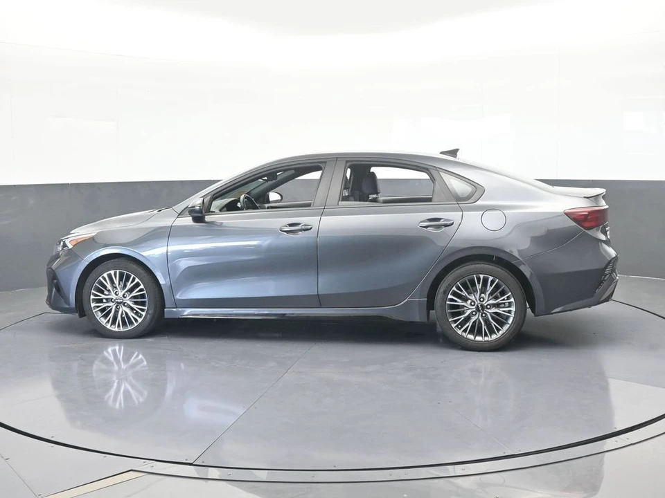 2024 Kia Forte - Image 3 of 12