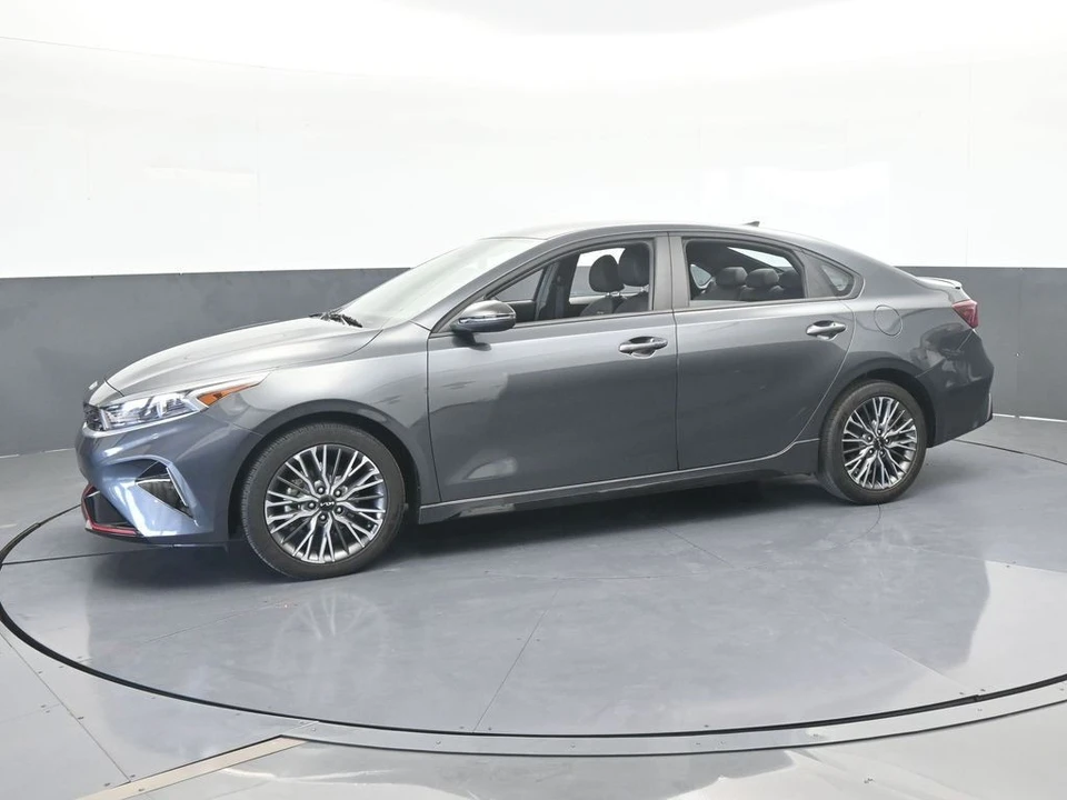 2024 Kia Forte - Image 2 of 12