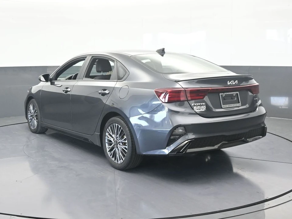 2024 Kia Forte - Image 4 of 12