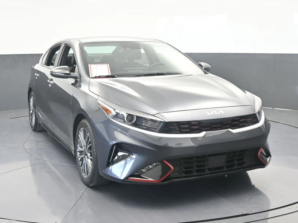 2024 Kia Forte - Image 9 of 12