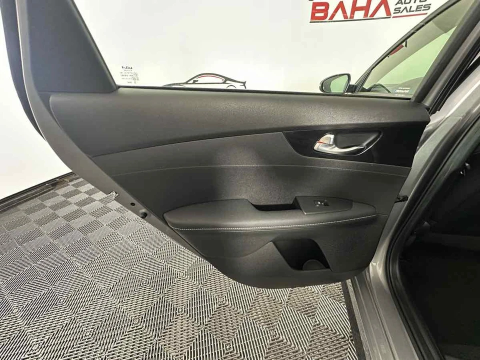 2024 Kia Forte - Image 19 of 21