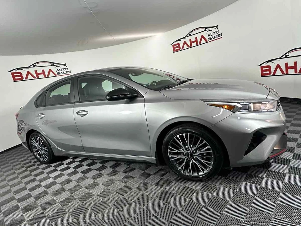 2024 Kia Forte - Image 12 of 21