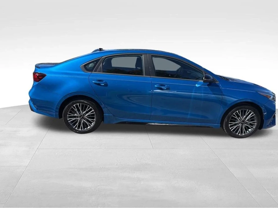 2024 Kia Forte - Image 7 of 12