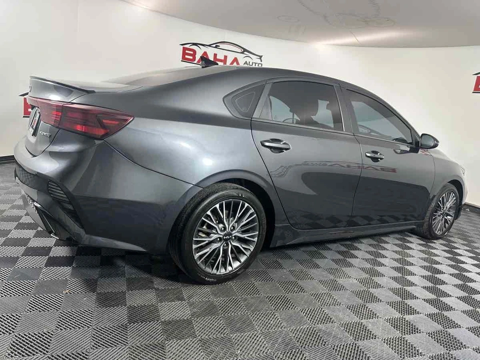 2024 Kia Forte - Image 9 of 21