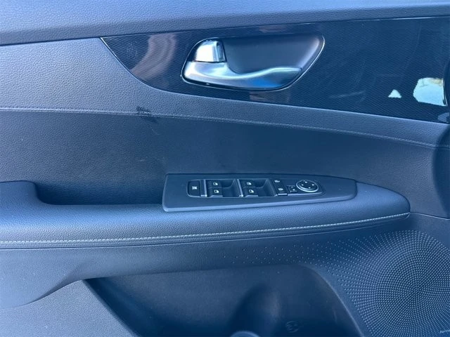 2024 Kia Forte - Image 11 of 12