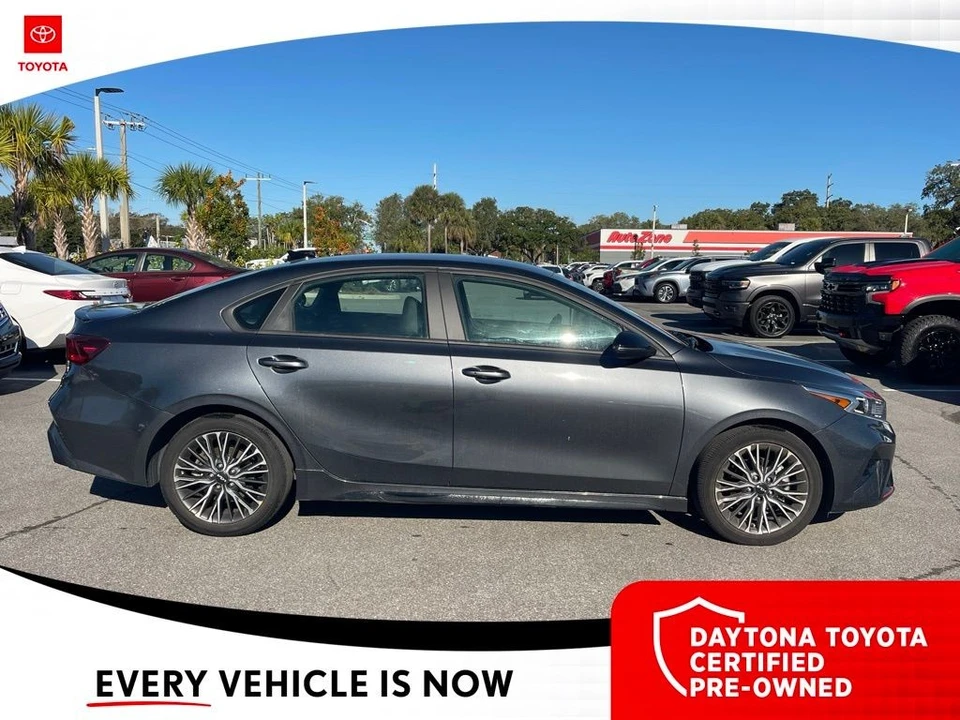 2024 Kia Forte - Image 2 of 10