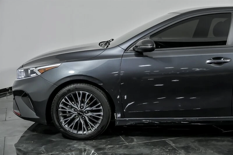 2024 Kia Forte - Image 6 of 21