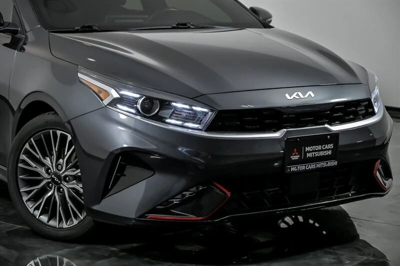 2024 Kia Forte - Image 2 of 21