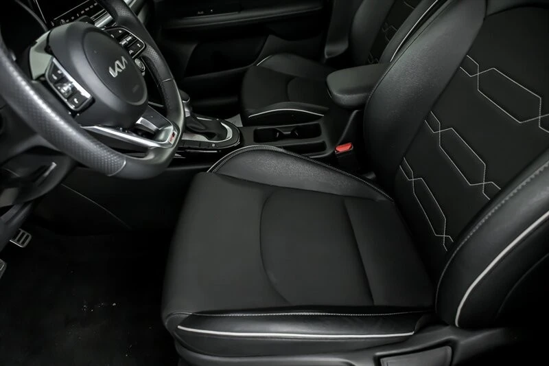 2024 Kia Forte - Image 17 of 21