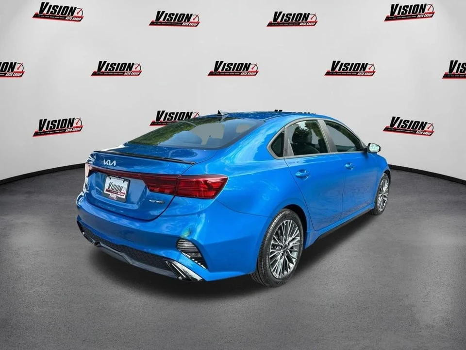 2024 Kia Forte - Image 5 of 12