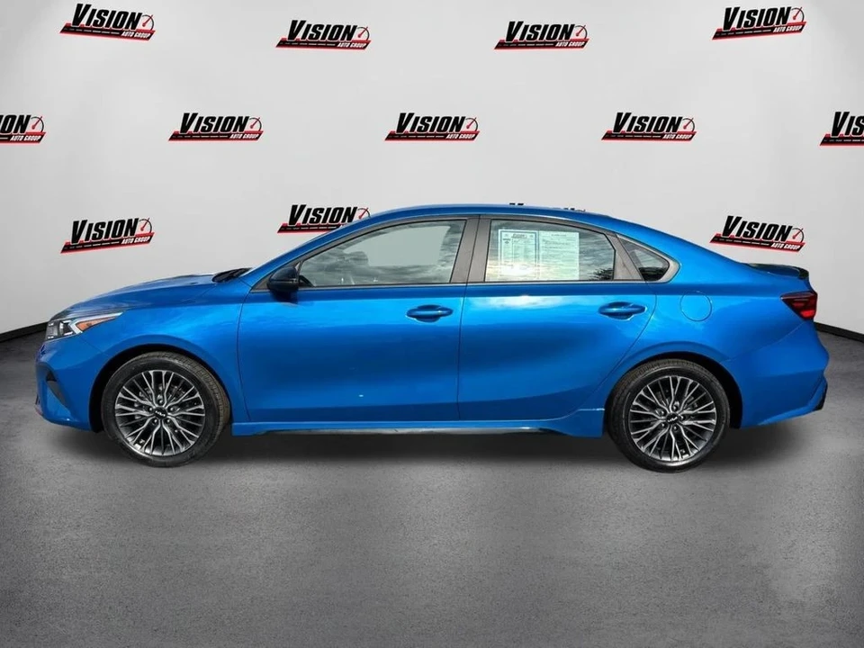 2024 Kia Forte - Image 8 of 12
