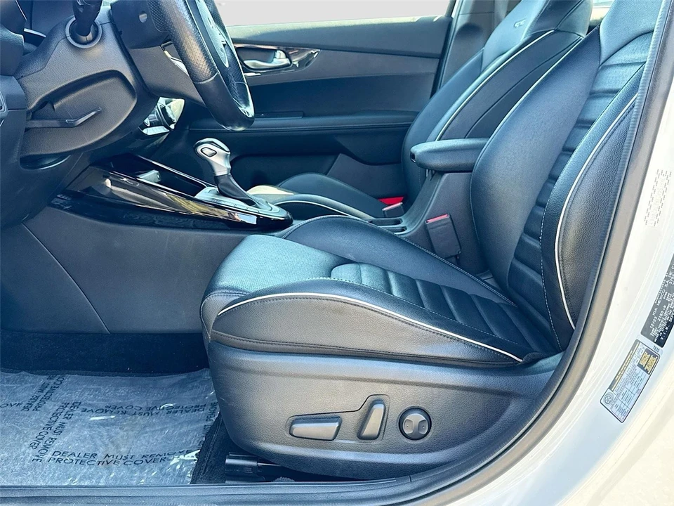 2024 Kia Forte - Image 18 of 21
