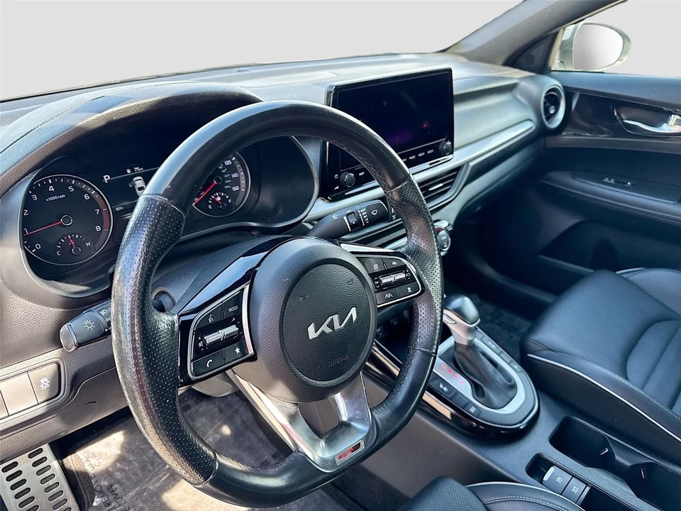 2024 Kia Forte - Image 9 of 21