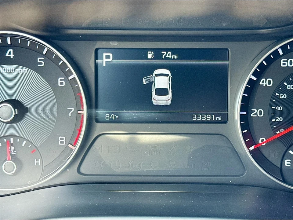 2024 Kia Forte - Image 12 of 21