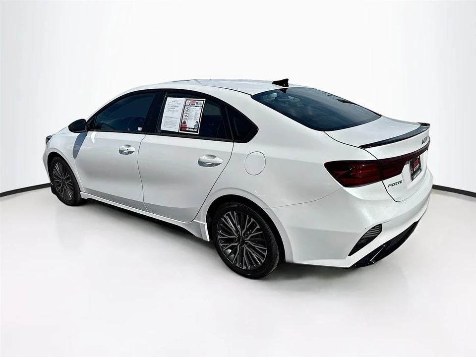 2024 Kia Forte - Image 5 of 21