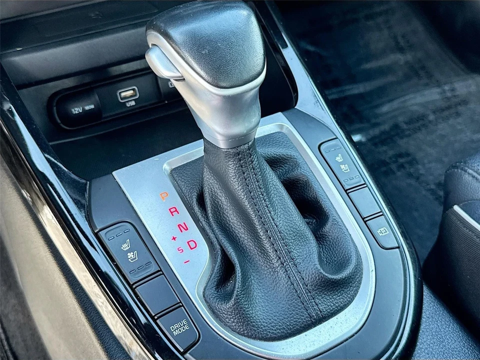 2024 Kia Forte - Image 17 of 21