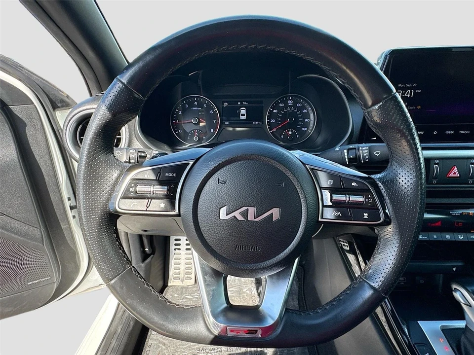 2024 Kia Forte - Image 11 of 21