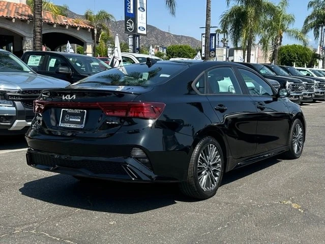 2024 Kia Forte - Image 9 of 12