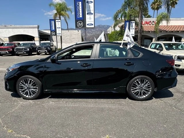 2024 Kia Forte - Image 5 of 12