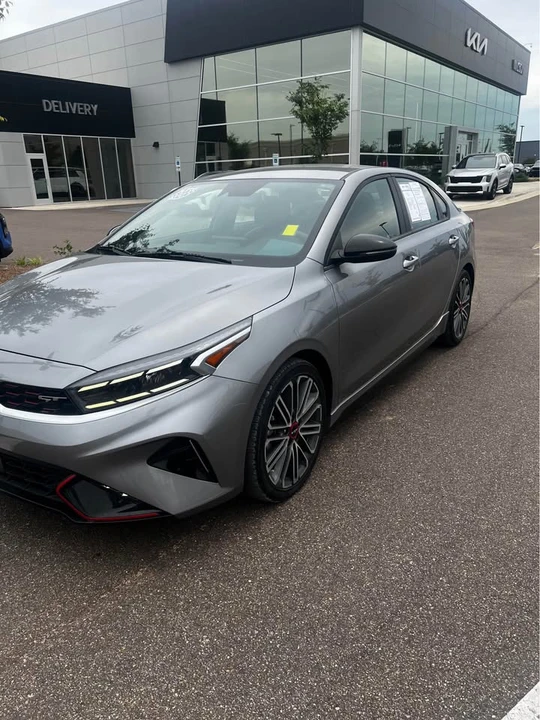 2024 Kia Forte - Image 2 of 19