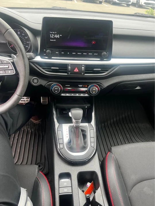 2024 Kia Forte - Image 18 of 19