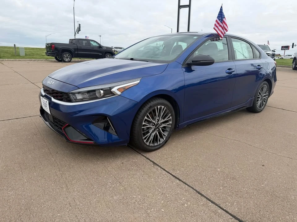 2024 Kia Forte - Image 8 of 16