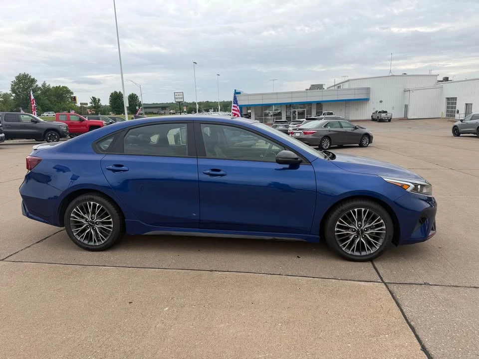 2024 Kia Forte - Image 3 of 16