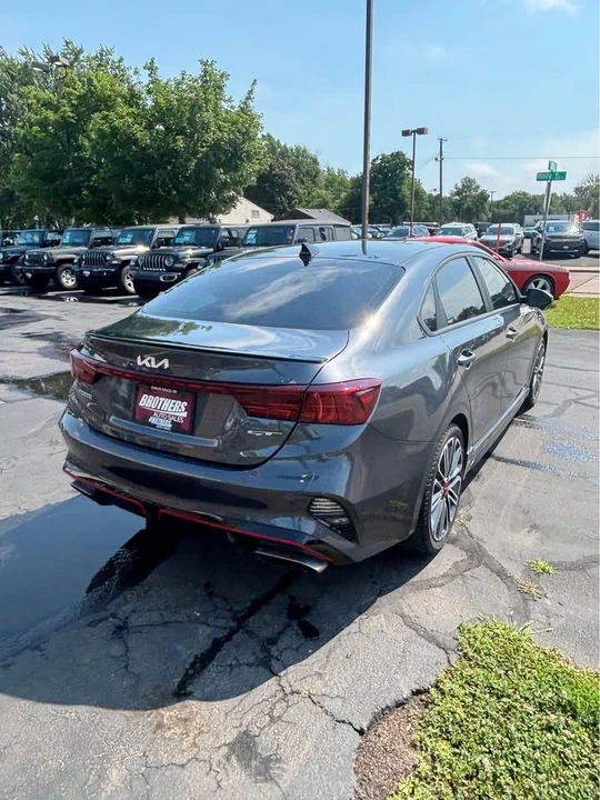2024 Kia Forte - Image 5 of 12
