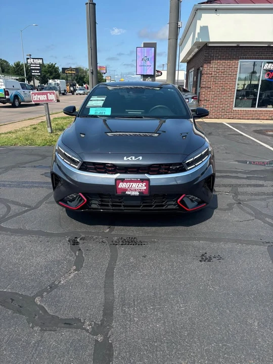 2024 Kia Forte - Image 2 of 12