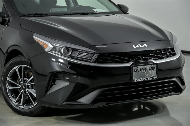2024 Kia Forte - Image 3 of 21