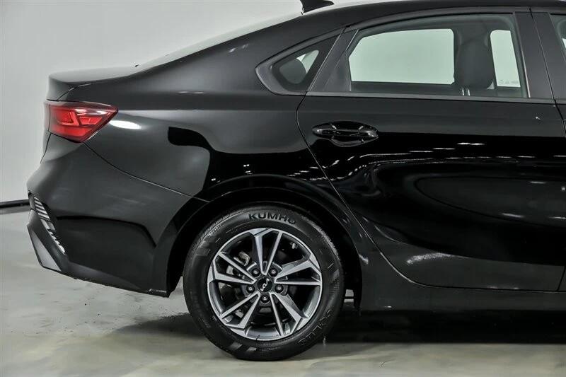2024 Kia Forte - Image 13 of 21