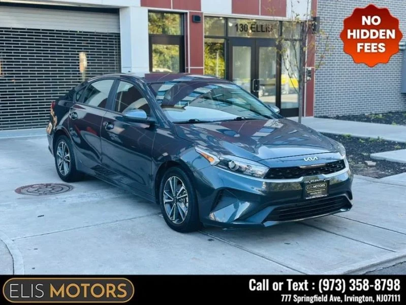 2024 Kia Forte - Image 2 of 12