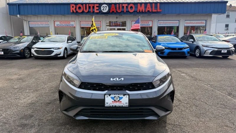 2024 Kia Forte - Image 3 of 12