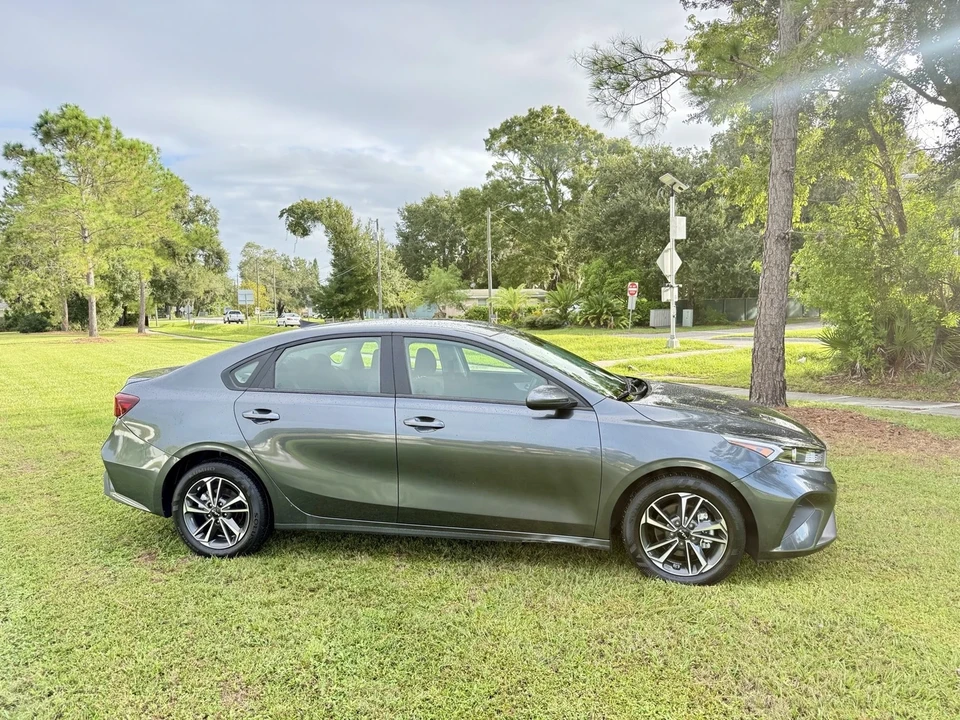 2024 Kia Forte - Image 4 of 13