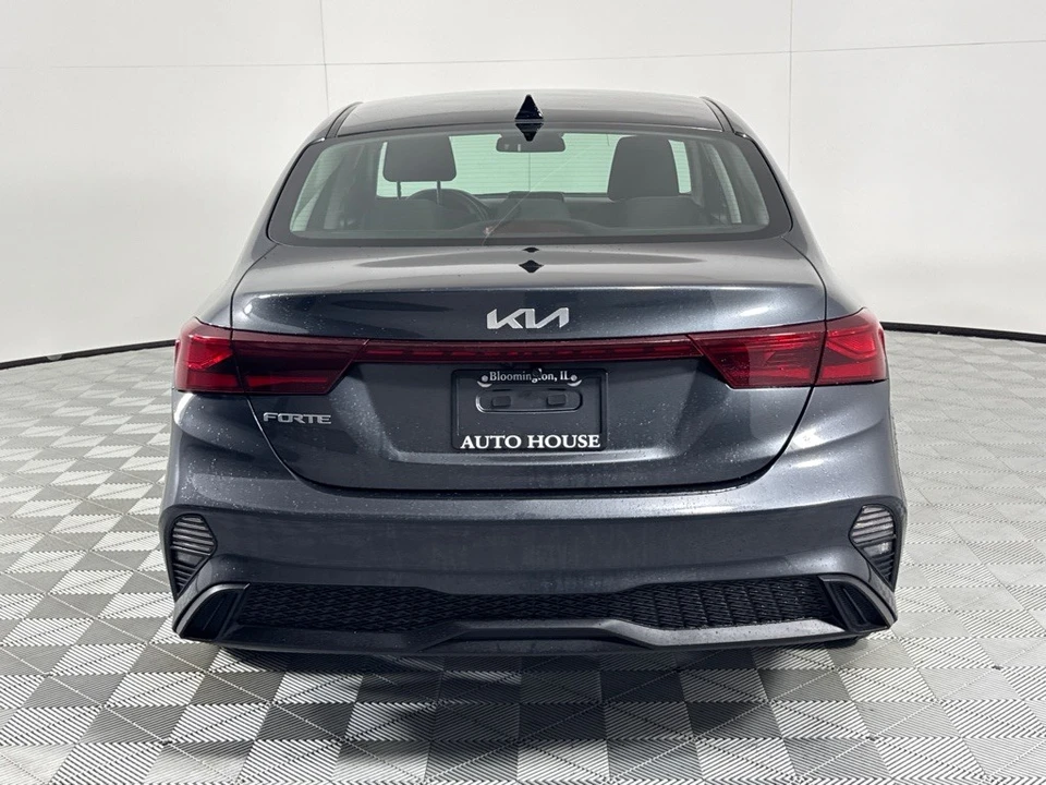 2024 Kia Forte - Image 6 of 12