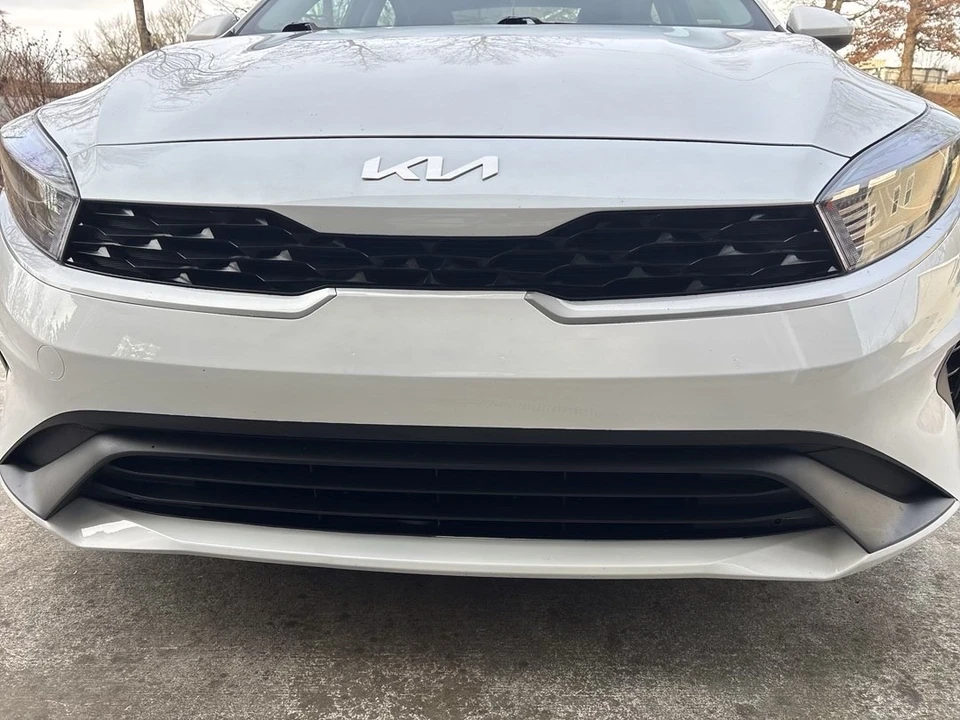 2024 Kia Forte - Image 2 of 21