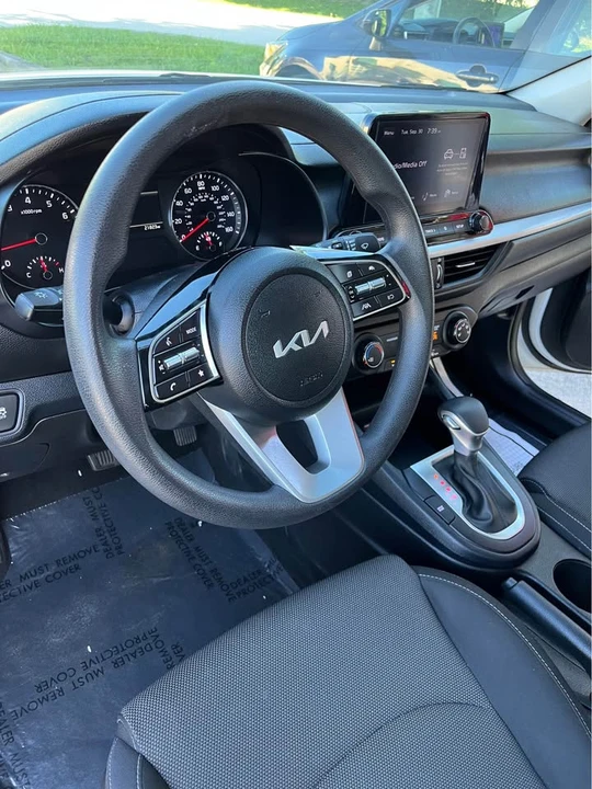 2024 Kia Forte - Image 4 of 12