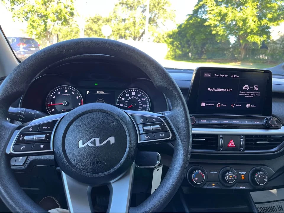 2024 Kia Forte - Image 3 of 12