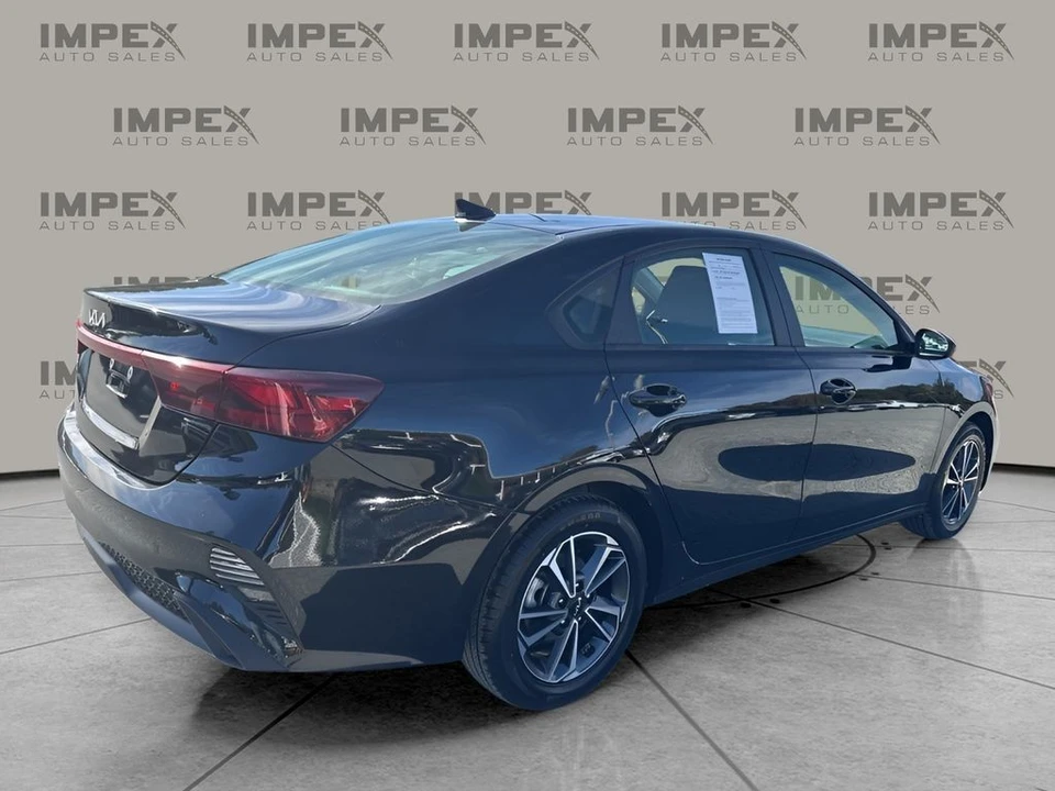 2024 Kia Forte - Image 5 of 12