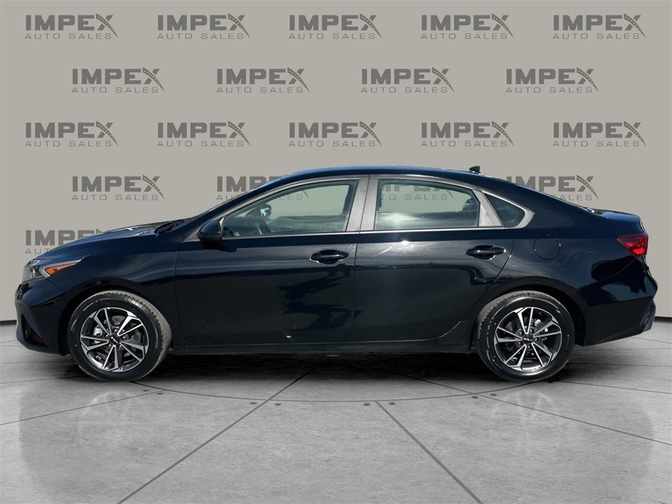 2024 Kia Forte - Image 2 of 12