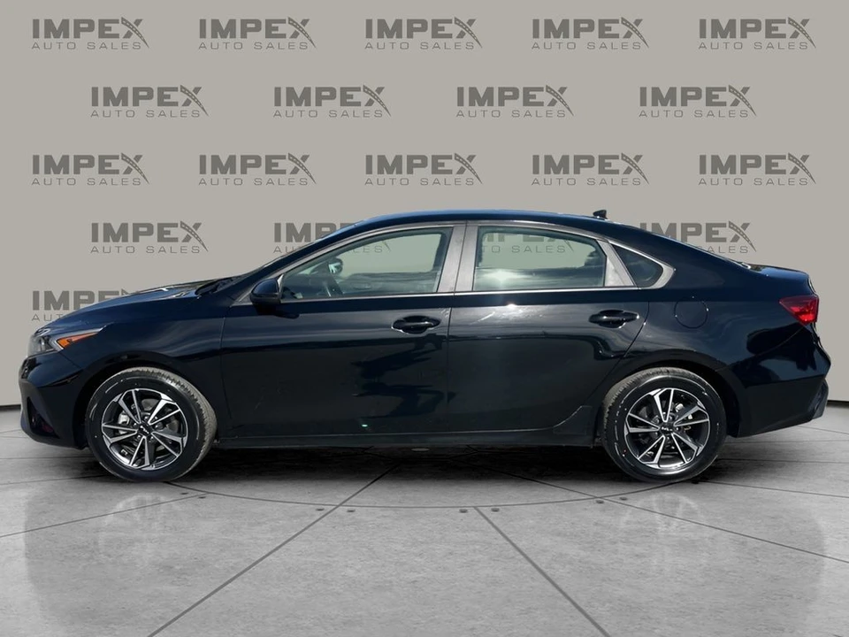 2024 Kia Forte - Image 2 of 12