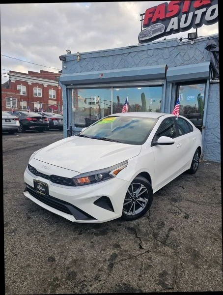 2024 Kia Forte - Image 4 of 12