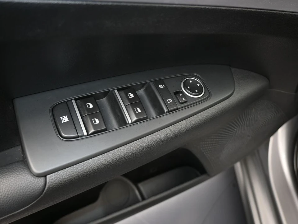2024 Kia Forte - Image 12 of 12