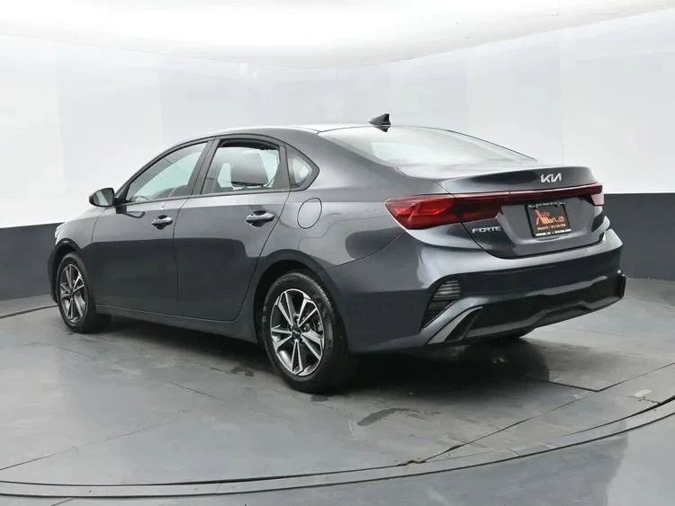 2024 Kia Forte - Image 9 of 12