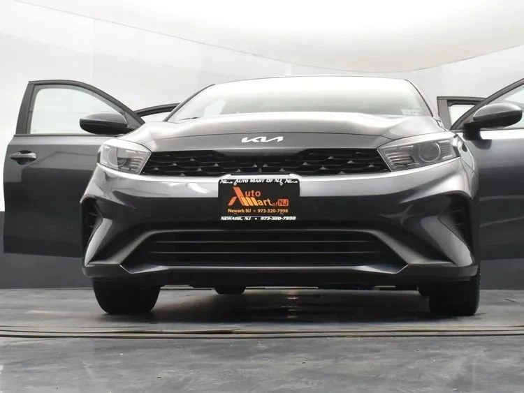 2024 Kia Forte - Image 11 of 12
